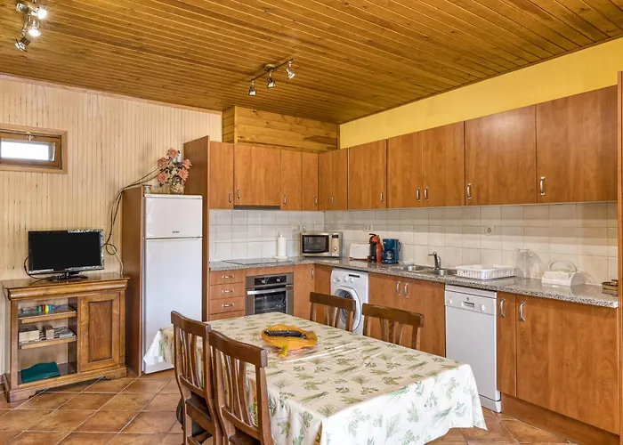Cal Ferrer 2 - Quadres Apartamento Torroella de Fluvià
